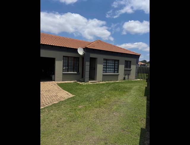 3 BEDROOM HOUSE FOR SALE IN JACKAROO PARK
